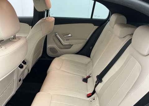 Mercedes-Benz A Class 1.3 A180 Sport Edition (Executive) Hatchback 5dr Petrol 7G-DCT Euro 6 (s/s) 10