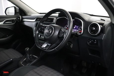 MG ZS EXCITE 5