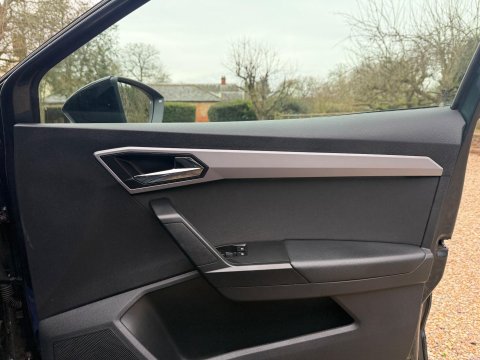 SEAT Ibiza 1.0 TSI FR Euro 6 (s/s) 5dr GPF 27