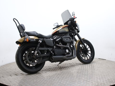Harley-Davidson Sportster IRON 883 XL N 13 3