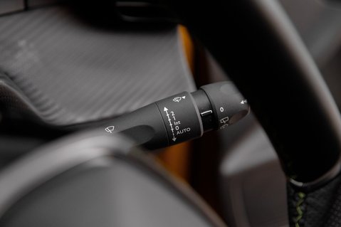 Peugeot 208 GT PREMIUM 19