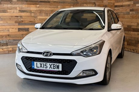 Hyundai i20 1.2 Blue Drive SE Hatchback 5dr Petrol Manual Euro 6 (s/s) (84 ps) 30