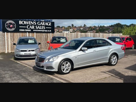 Mercedes-Benz E Class 2.1 E220 Executive SE CDi BlueEfficiency Auto 4dr 3
