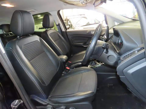 Ford Ecosport TITANIUM 10