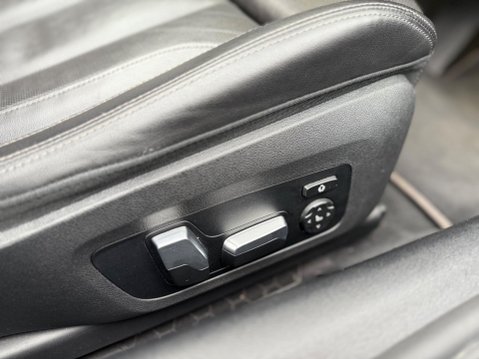 BMW 8 Series 3.0 840d Steptronic xDrive Euro 6 (s/s) 2dr 33