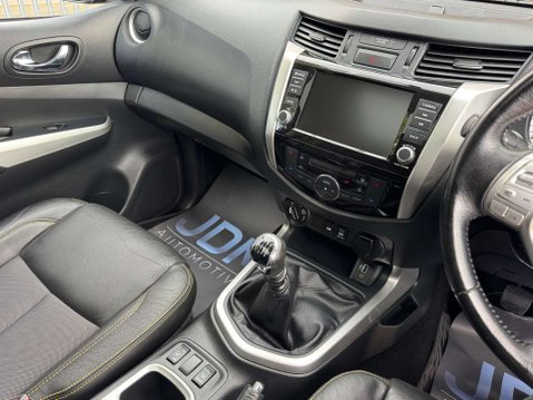 Nissan Navara 2.3 Navara N-Guard dCi 4WD 5dr 28