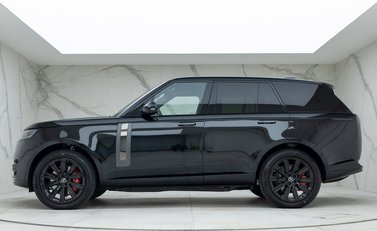 Land Rover Range Rover P510e SV 2