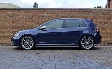 Volkswagen Golf R 2