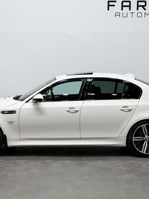 BMW M5 5.0 V10 Saloon 4dr Petrol SMG Euro 4 (507 ps) 1