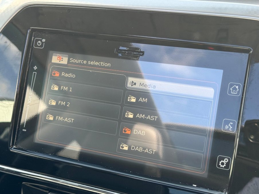 2015 Suzuki Vitara — image 21