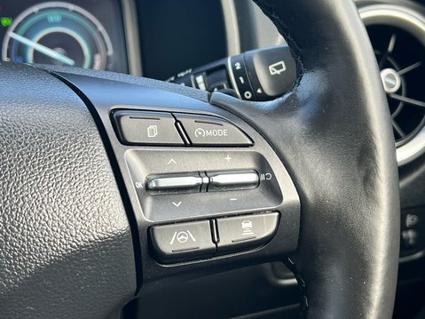 Hyundai KONA GDI PREMIUM 32
