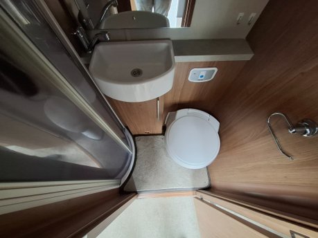 Auto-Trail Apache 634 2016 19