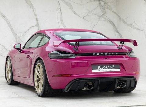 Porsche 718 Cayman GT4 3