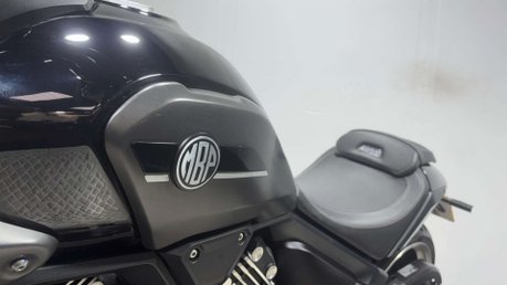 MBP C 2024 ONLY 3K 1 OWNER CRUISER BIKE 1000CC TOURER BIKE 13