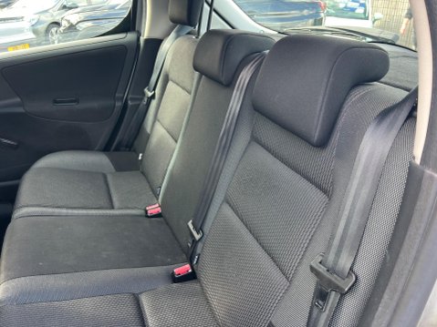 Peugeot 207 1.4 S Euro 5 5dr (A/C) 27