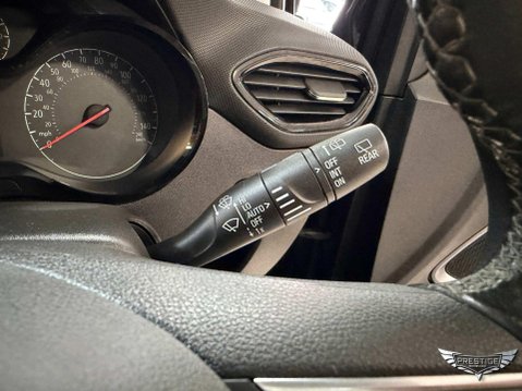 Vauxhall Crossland 1.2 Design SUV 5dr Petrol Manual Euro 6 (s/s) (83 ps) 54