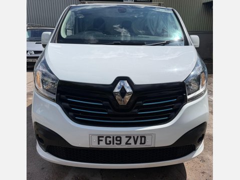 Renault Trafic 1.6 dCi ENERGY 27 Sport Nav Panel Van 5dr Diesel Manual SWB Standard Roof E 23