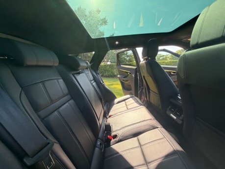 Land Rover Range Rover Evoque R-DYNAMIC SE 20
