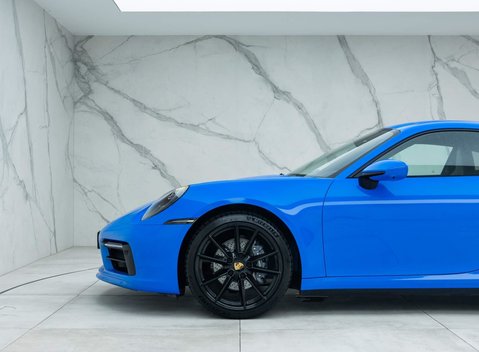 Porsche 911 Carrera (992) 31