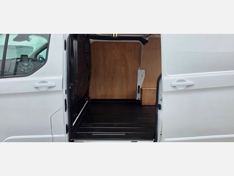 Ford Transit Custom LIMITED 300 L1 H1 2.0 TDCI 130ps EU6 SWB 19