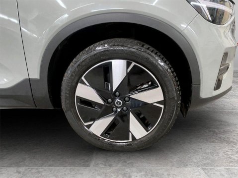 Volvo XC40 Recharge Twin 82kWh Core SUV 5dr Electric Auto AWD (408 ps) Cruise Control 10