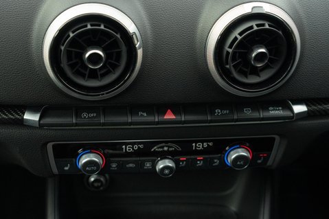 Audi RS3 2.5 TFSI Audi Sport Edition S Tronic quattro Euro 6 (s/s) 4dr 39