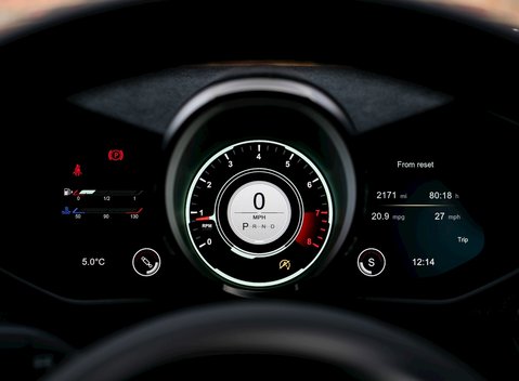 Aston Martin V8 Vantage 21