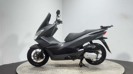 Honda PCX 2015 WW ONLY 7K ARROW EXHAUST NEW MOT VERY CLEAN 125CC SCOOTER 5