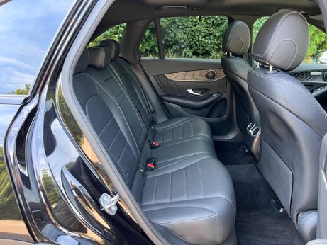 Mercedes-Benz GLC 2.1 GLC220d AMG Night Edition G-Tronic+ 4MATIC Euro 6 (s/s) 5dr 29