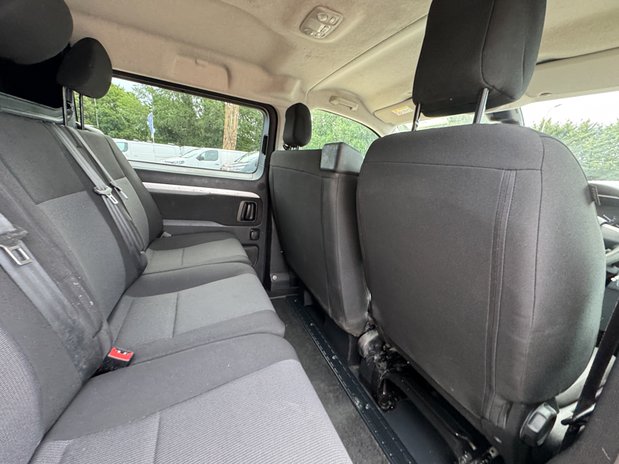 Vauxhall Vivaro Crew Cab LWB L2H1 Low Roof Sportive 2900 Air Con Sensors EURO 6 NO VAT 18
