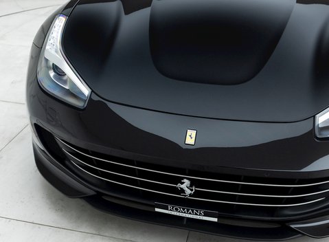 Ferrari GTC4 Lusso 20