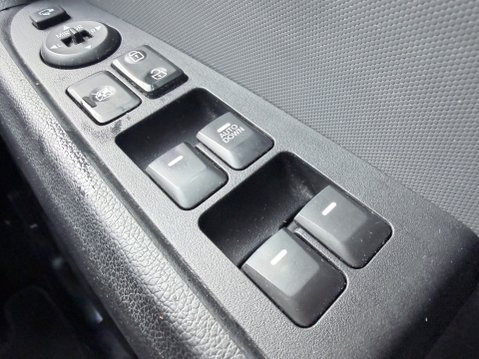 Kia Sportage 2.0 CRDI KX-3 SAT NAV 21