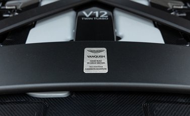 Aston Martin Vanquish Volante 43