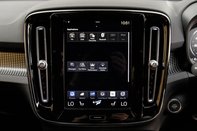 Volvo XC40 B4 R-DESIGN MHEV 22