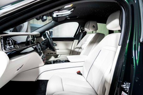 Rolls-Royce Ghost V12. FULL PPF. STARLIGHT. H, C & M SEATS. REAR ENTERTAINMENT. HUD. 18
