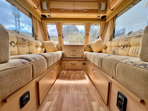 Coachman Pastiche 460 15