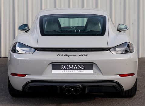 Porsche 718 Cayman GTS 5