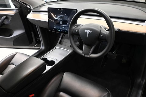 Tesla Model Y ModeL Y Long Range AWD 4WD 5dr 8
