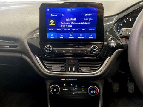 Ford Fiesta 1.0T EcoBoost Titanium Hatchback 5dr Petrol Manual Euro 6 (s/s) (95 ps) Air 18