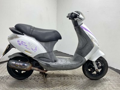 Piaggio Zip 2010 2 STROKE PROJECT SCOOTER SPARES OR REPAIR 50CC