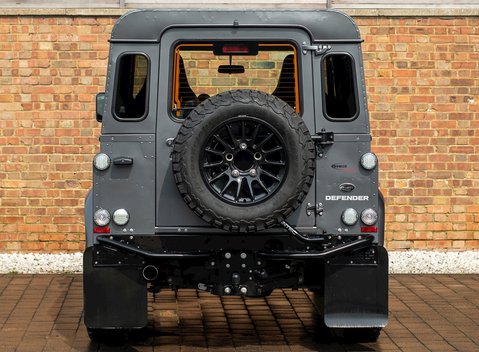Land Rover Defender 90 XS Bowler 5