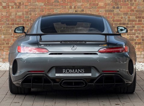 Mercedes-Benz Amg GT GT R 5