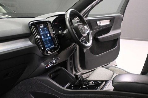 Volvo XC40 2.0 XC40 + B4 MHEV AWD Auto 5dr 15