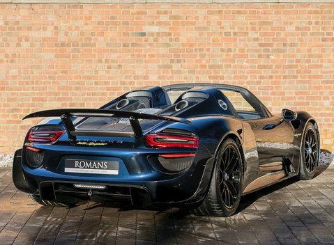 Porsche 918 Spyder Weissach 7