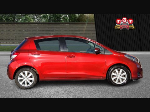 Toyota Yaris VVT-I T SPIRIT 11