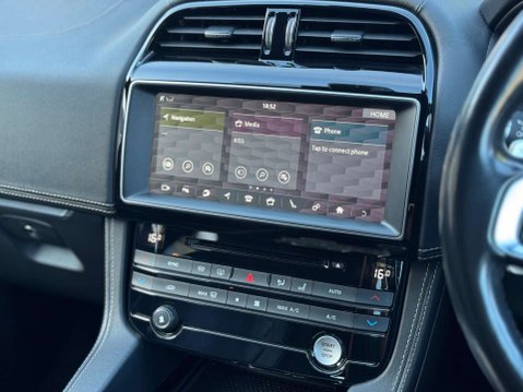 Jaguar F-Pace 3.0 V6 S Auto AWD Euro 6 (s/s) 5dr 29
