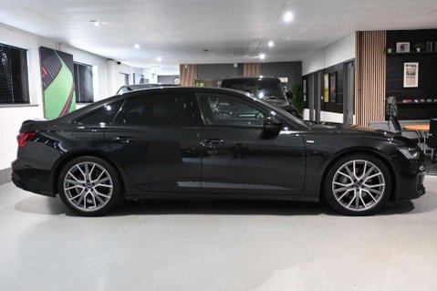Audi A6 TDI QUATTRO S LINE BLACK EDITION MHEV 17