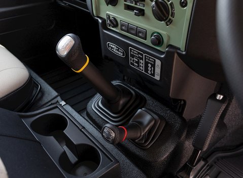 Land Rover Defender 90 Heritage Hard Top 16