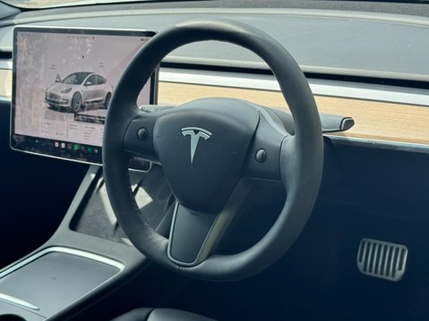 Tesla Model 3 Saloon 4dr Electric Auto RWD (241 bhp) 12