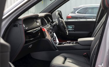 Rolls-Royce Cullinan 19